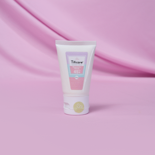 Envase del Bloqueador Solar para Rostro SPF 45+ de Titicare, 45 gramos.